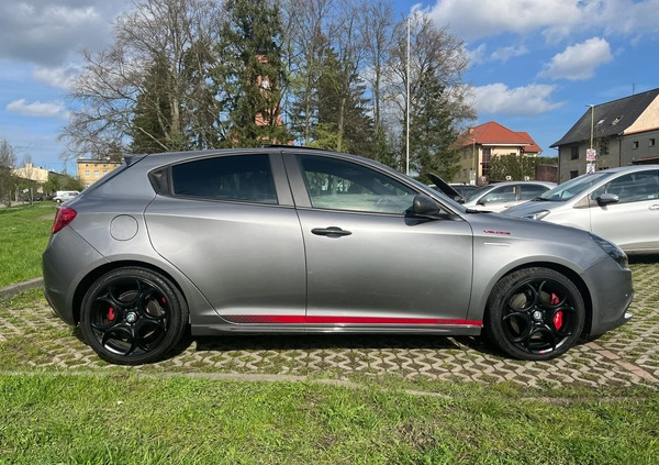 Alfa Romeo Giulietta cena 85700 przebieg: 54600, rok produkcji 2018 z Szczecin małe 781